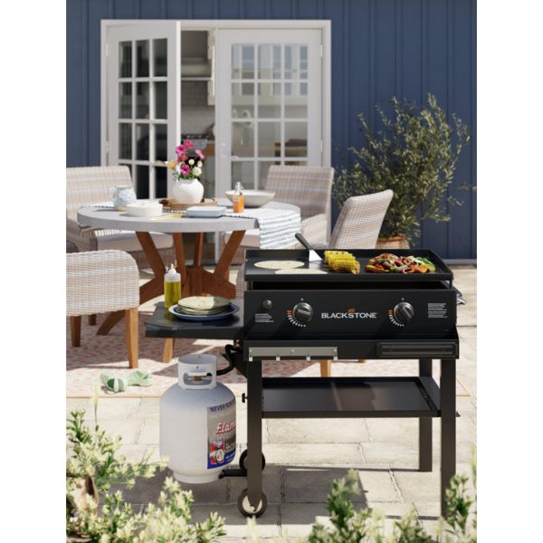 Blackstone 28" Griddle with Front Shelf and Cover - Image 10