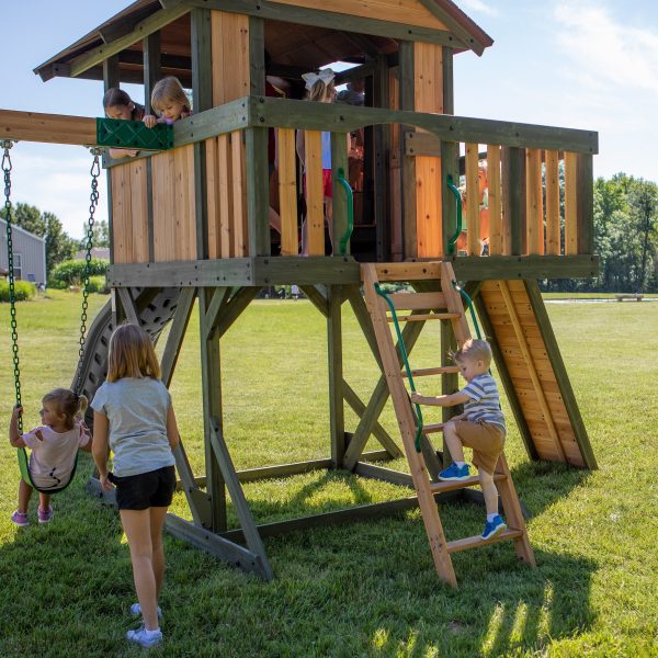 Eagles Nest Elite Swing Set - Image 11