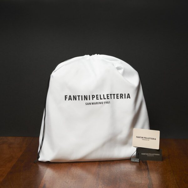 Ein maßgefertigter Rucksack aus robustem Leder - Image 8